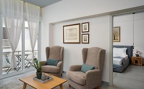 Crown Designed Apartments